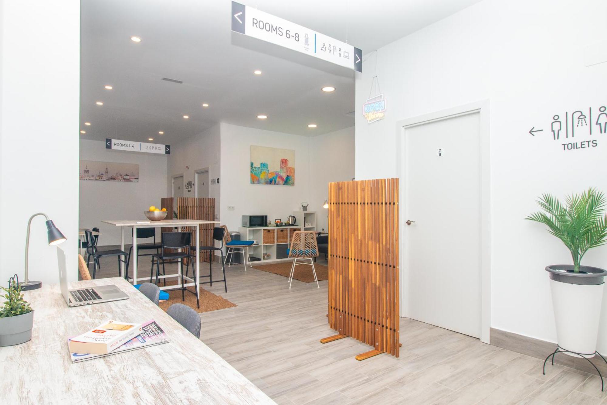 Moreno Rooms By Bet Apartments — Fotos 1